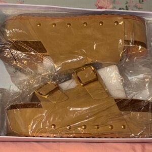 TOP MODA PLATFORM SANDALS (TAUPE)